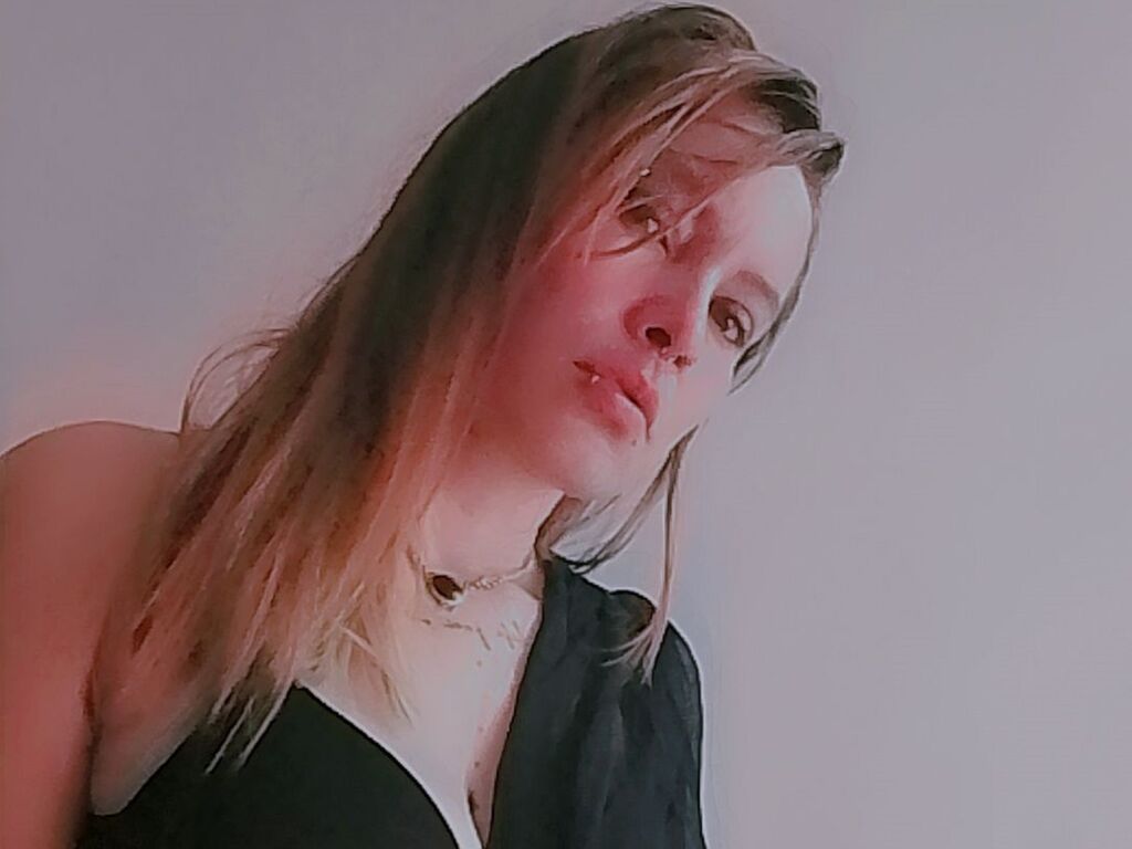 LillyThompsonn Profile